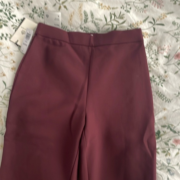 NWOT Babaton Serra pant in Rich maroon in size 8 - Picture 3 of 7